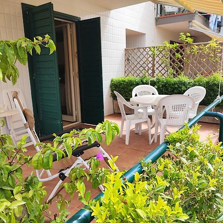 Sea Garden, Fronte Mare Con Piscina Lägenhet Mascali Exteriör bild