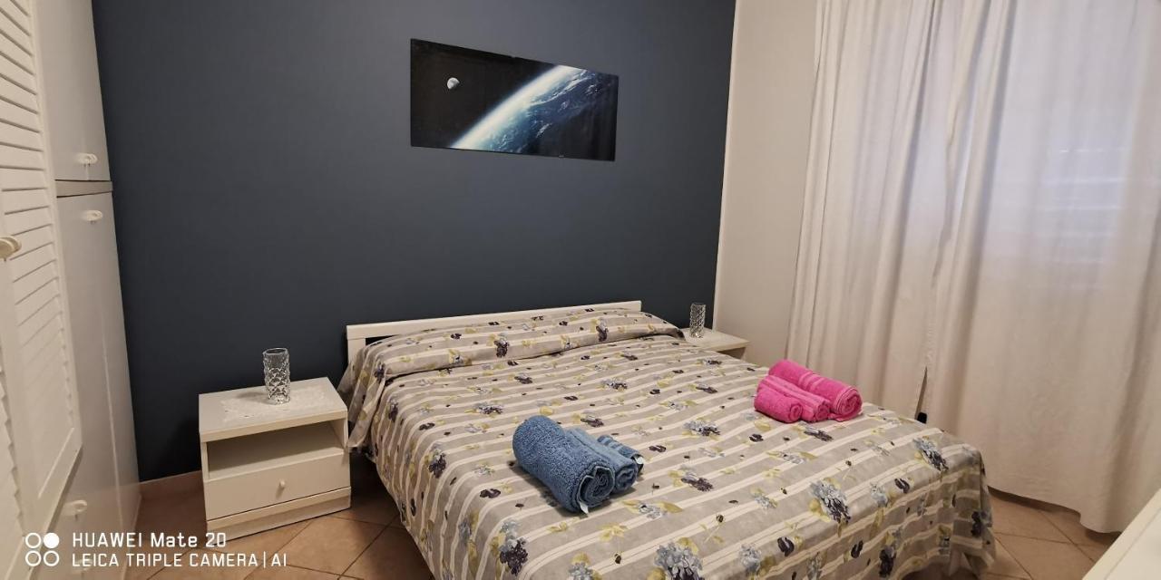 Sea Garden, Fronte Mare Con Piscina Lägenhet Mascali Exteriör bild