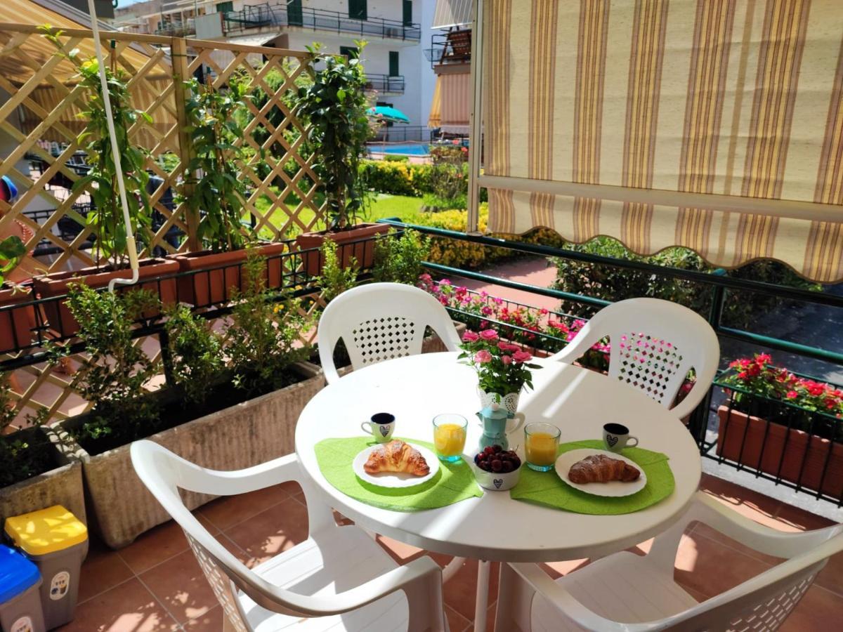 Sea Garden, Fronte Mare Con Piscina Lägenhet Mascali Exteriör bild