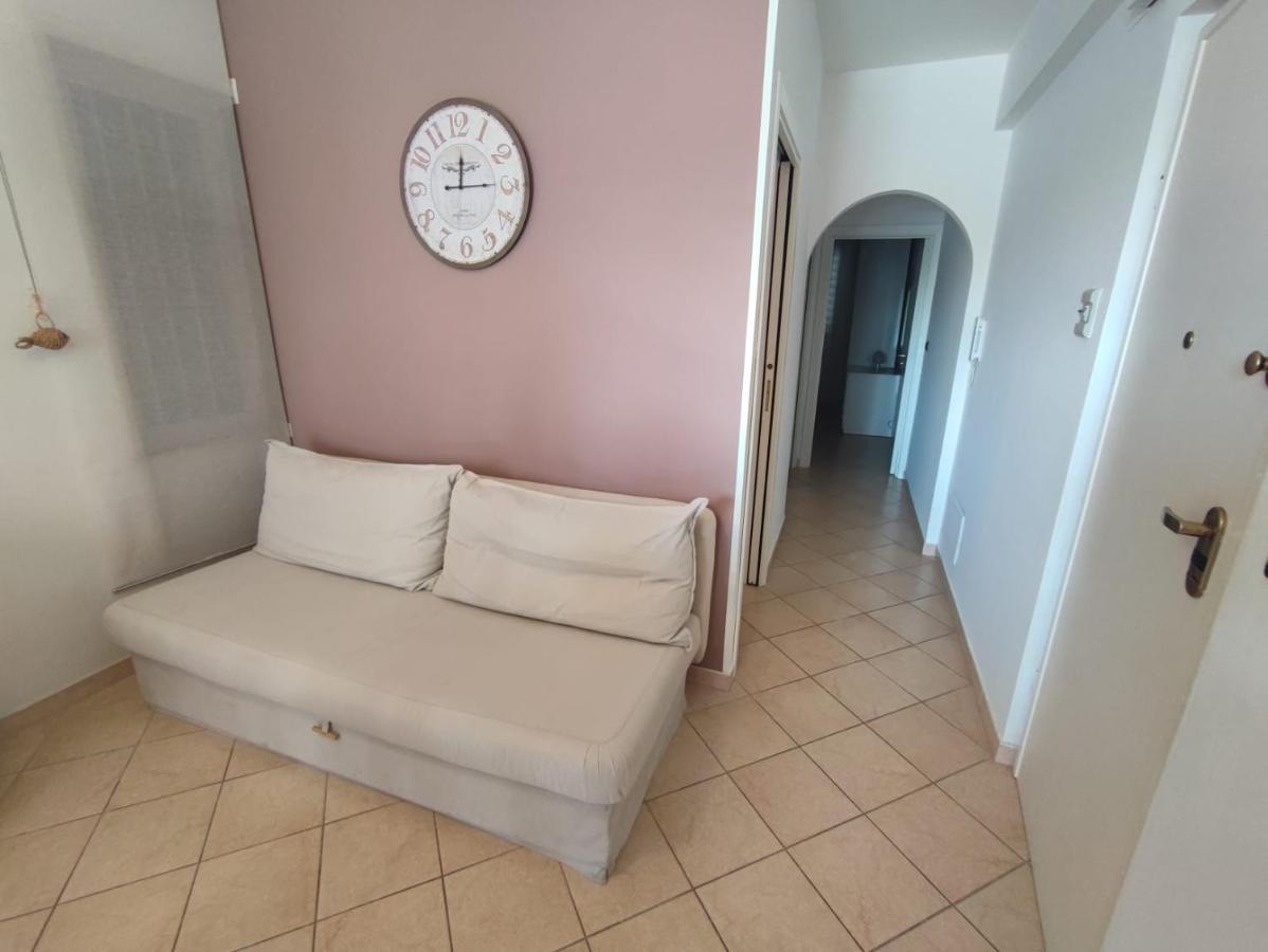 Sea Garden, Fronte Mare Con Piscina Lägenhet Mascali Exteriör bild