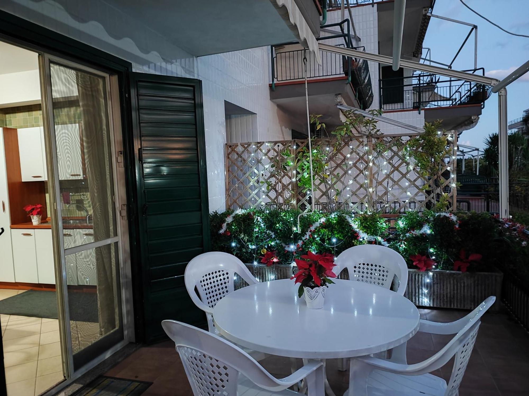 Sea Garden, Fronte Mare Con Piscina Lägenhet Mascali Exteriör bild