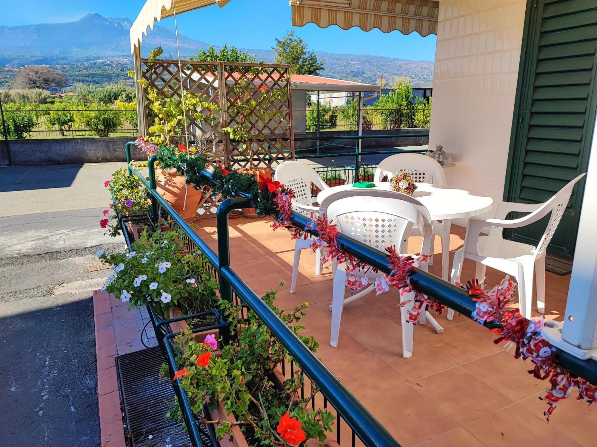 Sea Garden, Fronte Mare Con Piscina Lägenhet Mascali Exteriör bild
